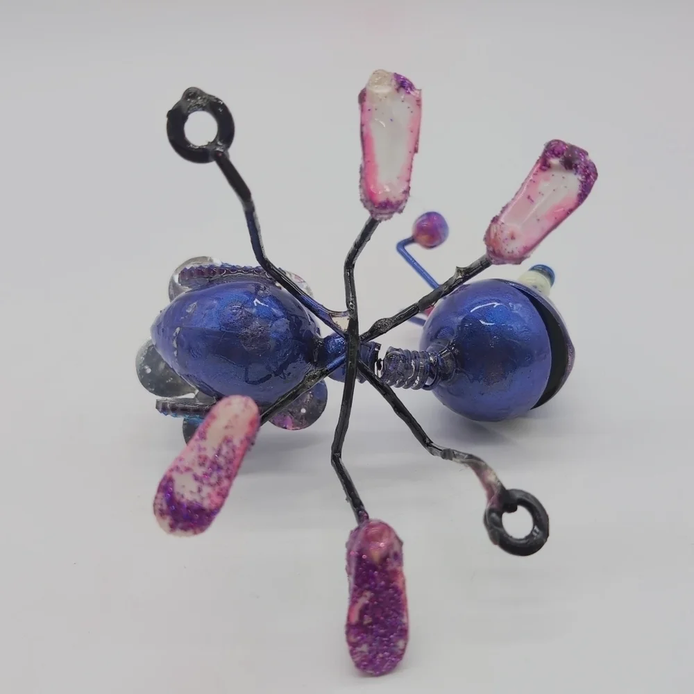 Fancy Decorated Purple Metal Happy Ant Figurine